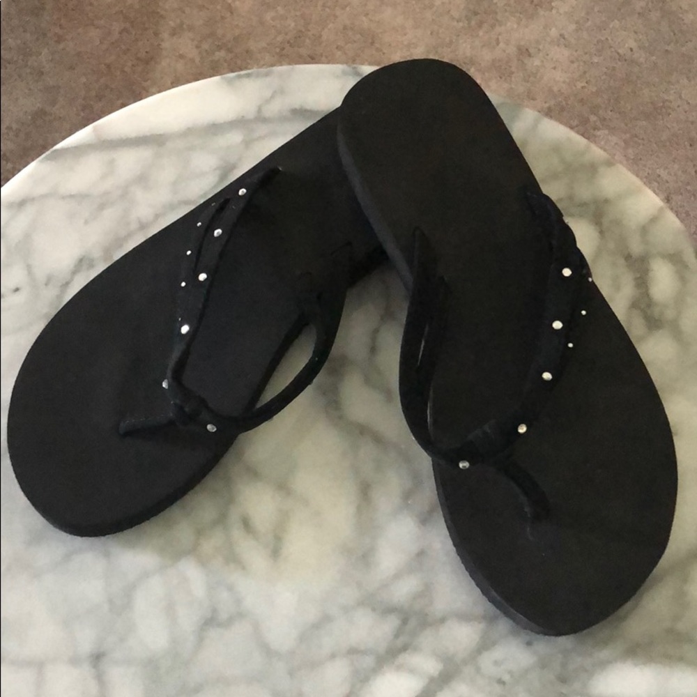 Sandals - Picture 1 of 3